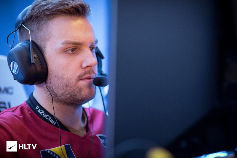 RNG 教练：每一场都总结问题，一场要比一场好