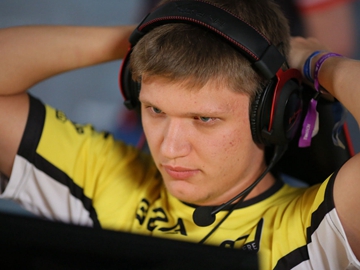 明天的首发阵容： Bilibili Gaming 对阵 EDward Gaming 。 ON 在比赛前与 Angel 进行单挑